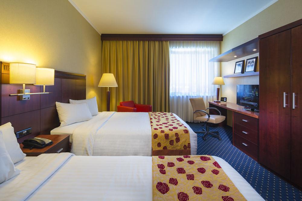 Courtyard By Marriott Prague City Praga Exterior foto