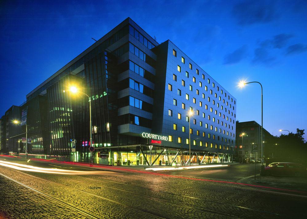 Courtyard By Marriott Prague City Praga Exterior foto