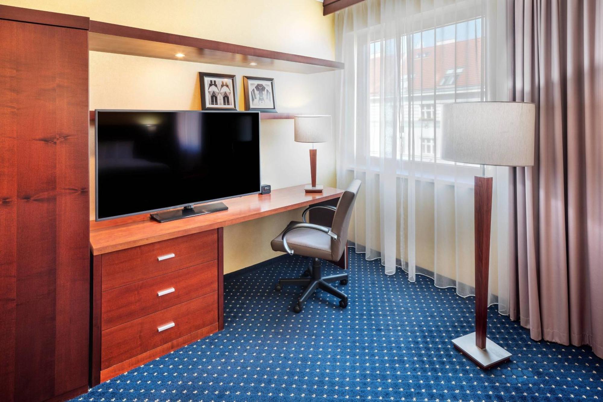 Courtyard By Marriott Prague City Praga Exterior foto